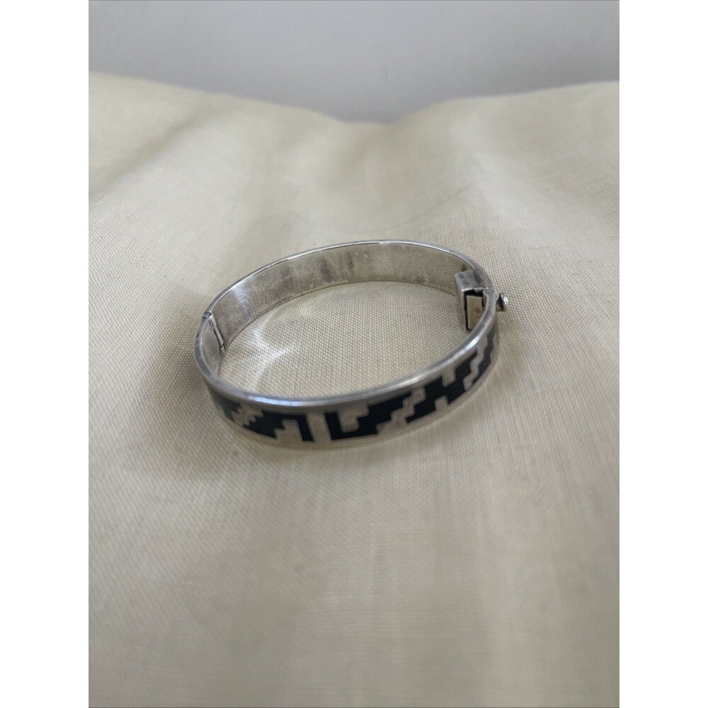Mexico sterling silver inlaid Black traditional design vintage bracelet 8i